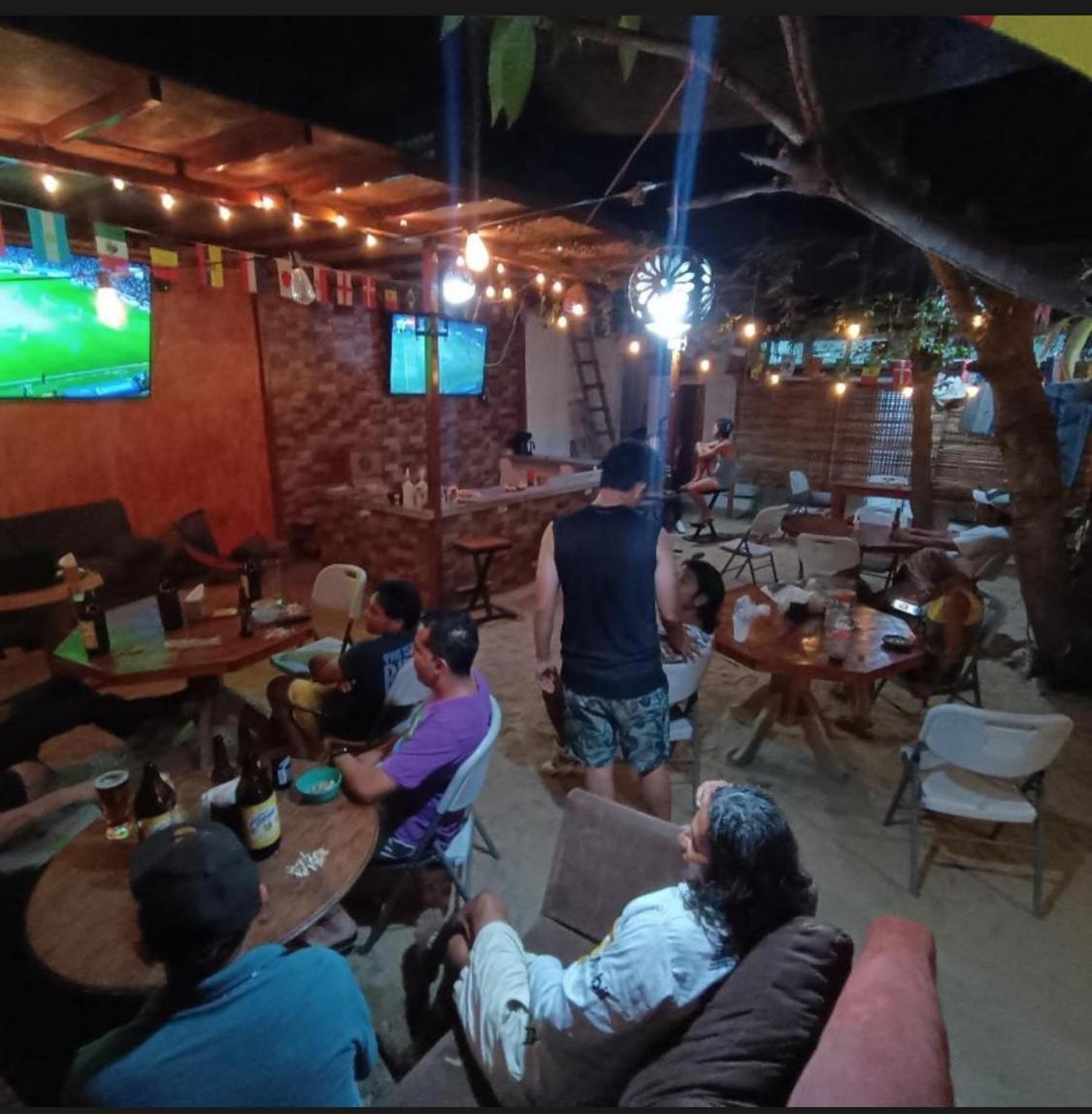 פוארטו אסקונדידו Hostel Cafe El Pescador מראה חיצוני תמונה
